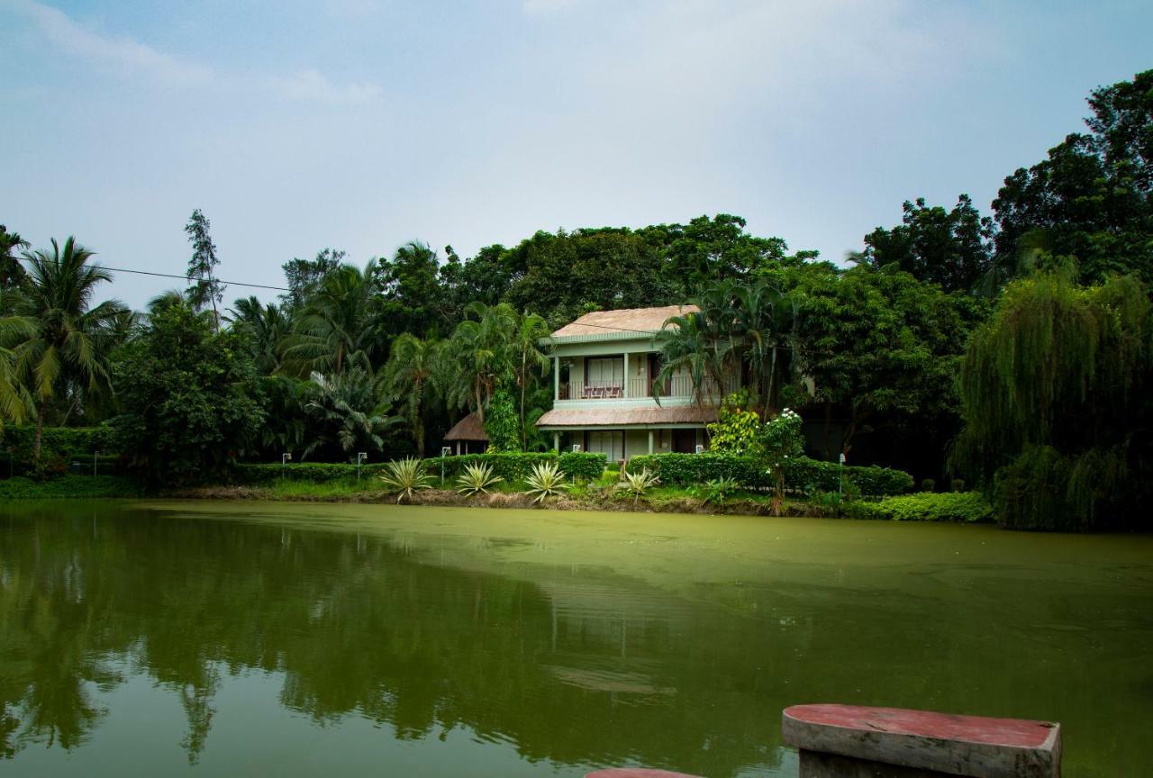 Breathing Earth - Rooms And Pool Kolkata Eksteriør bilde